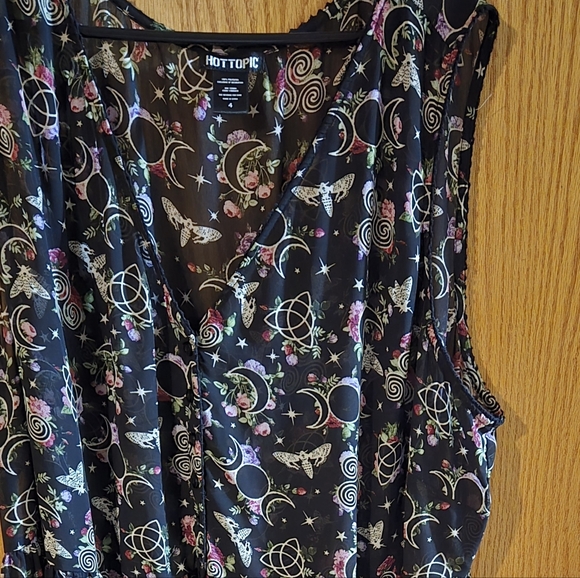 Hot Topic Witchy Symbols Summer Dress 4x - Picture 3 of 4